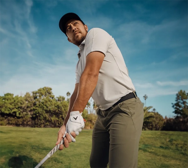 Xander Schauffele wearing Tour Authentic Glove